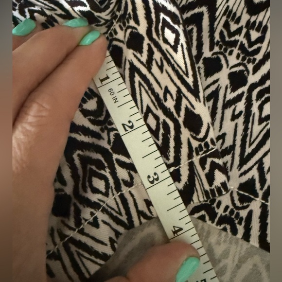 American Eagle shorts • NWT • Women’s size 14 - Picture 6 of 8